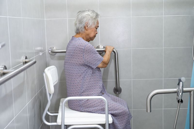 Best Elderly Bathing Contractors in Madison Heights, MI